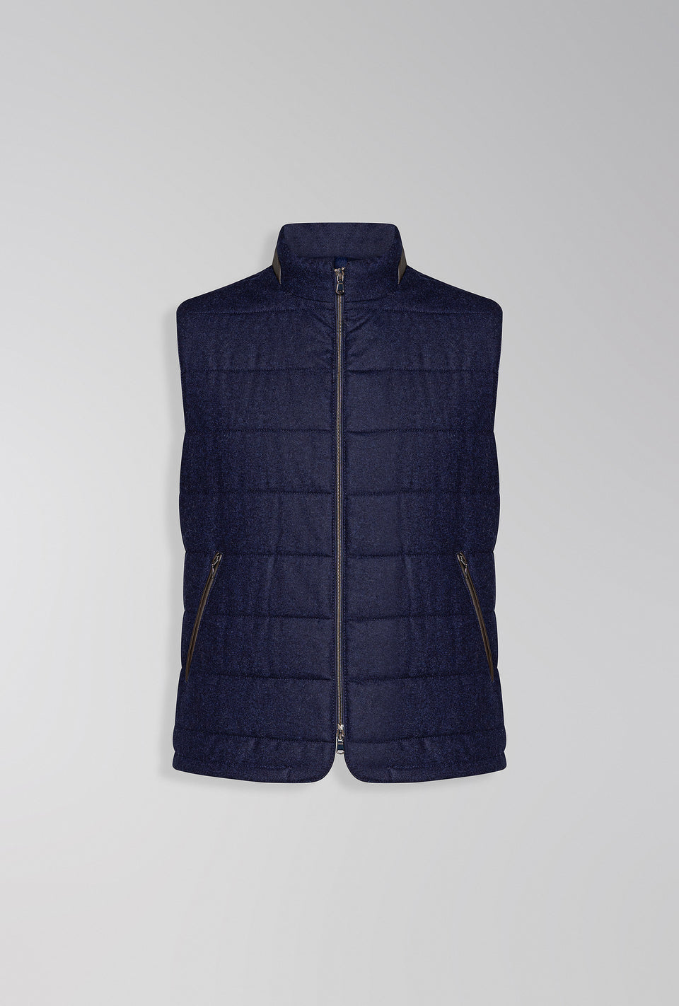 COLETE EM LÃ COM DETALHES EM COURO